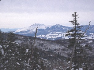 万座温泉スキー場から　浅間山  ２００１年
０２月１３日　この日は寒かった 